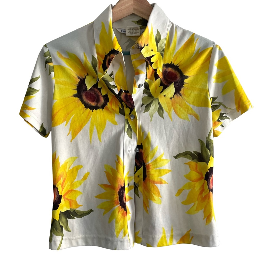 Vintage Sunflower Short Sleeve Button Down